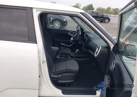 2022 Kia Soul Lx z USA, uszkodzony, nr VIN KNDJ23AU1N7158847